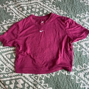 Nike Women's Magenta Crop Top